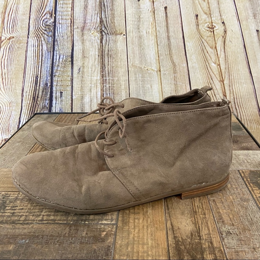 Franco Sarto suede taupe laceup ankle booties 7.5
